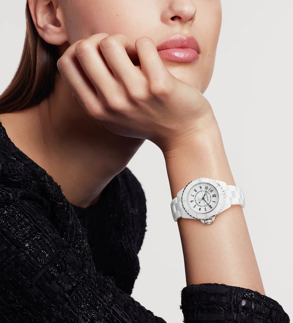 Montre Chanel J12 Calibre 12.2, 33 MM - H5699