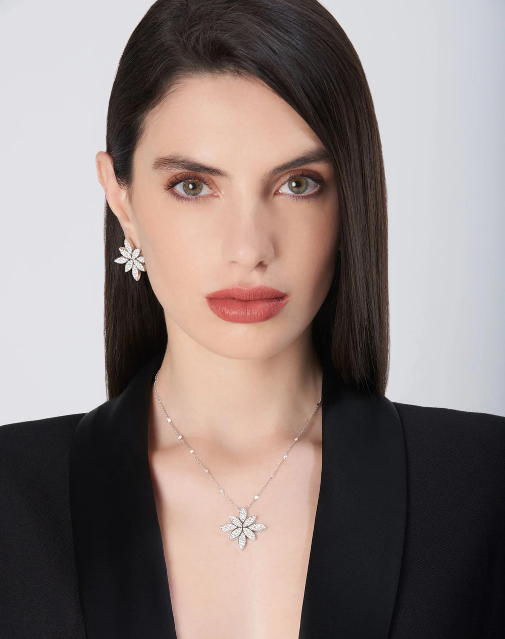 GHIRLANDA LUCE DI LOTO NECKLACE - 16698B