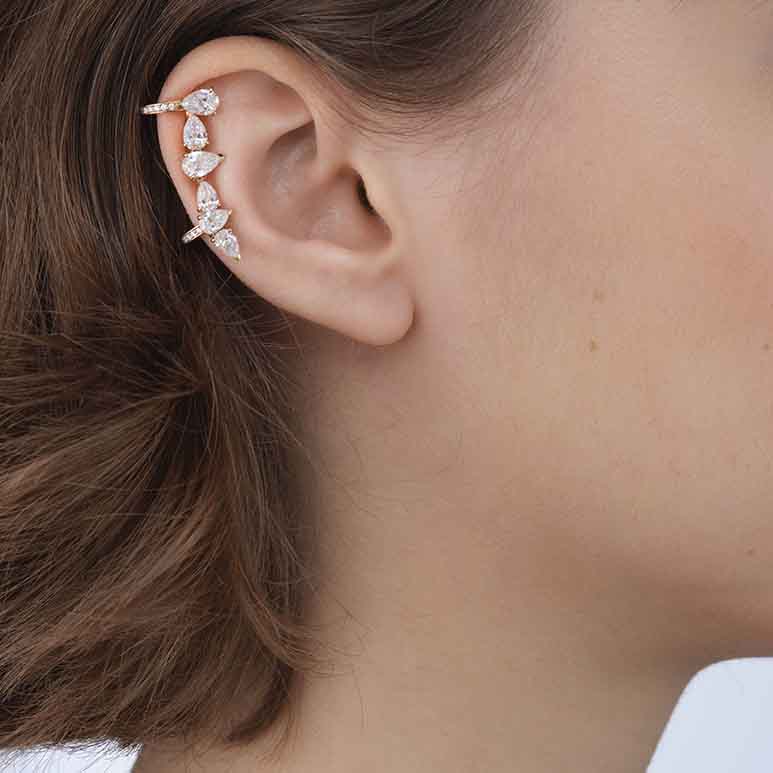 Boucle d'oreille Repossi Sertie sur Vide en or rose avec 6 diamants taille poire - ESV3DAPG0000R