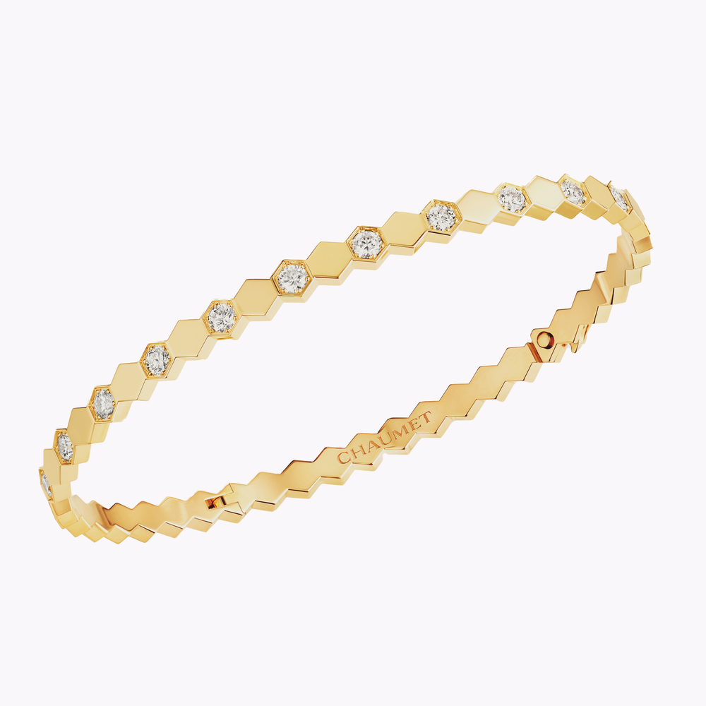 Bracelet Chaumet Bee My Love en or jaune semi pavé 