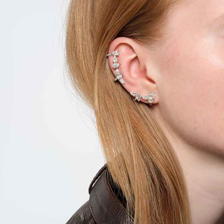 Boucle d'oreille Repossi Sertie sur vide en or blanc avec 6 diamants taille poire - ESV3DAWG0000R