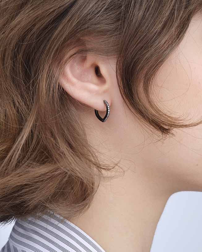 Boucle d'oreille Antifer en or noir pavée de diamants - EAF2ACWG00BC0